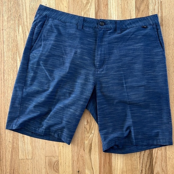 Travis Mathew Golf Shorts Size 40 Waist - Picture 6 of 7